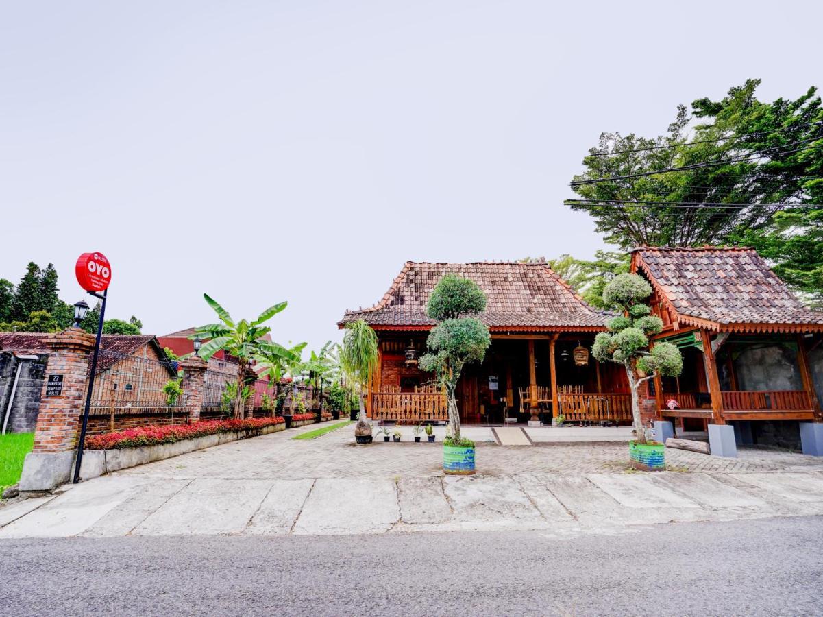 Super Oyo Collection O 90265 Cempoko Mulyo Homestay Syariah Tugu Exterior foto