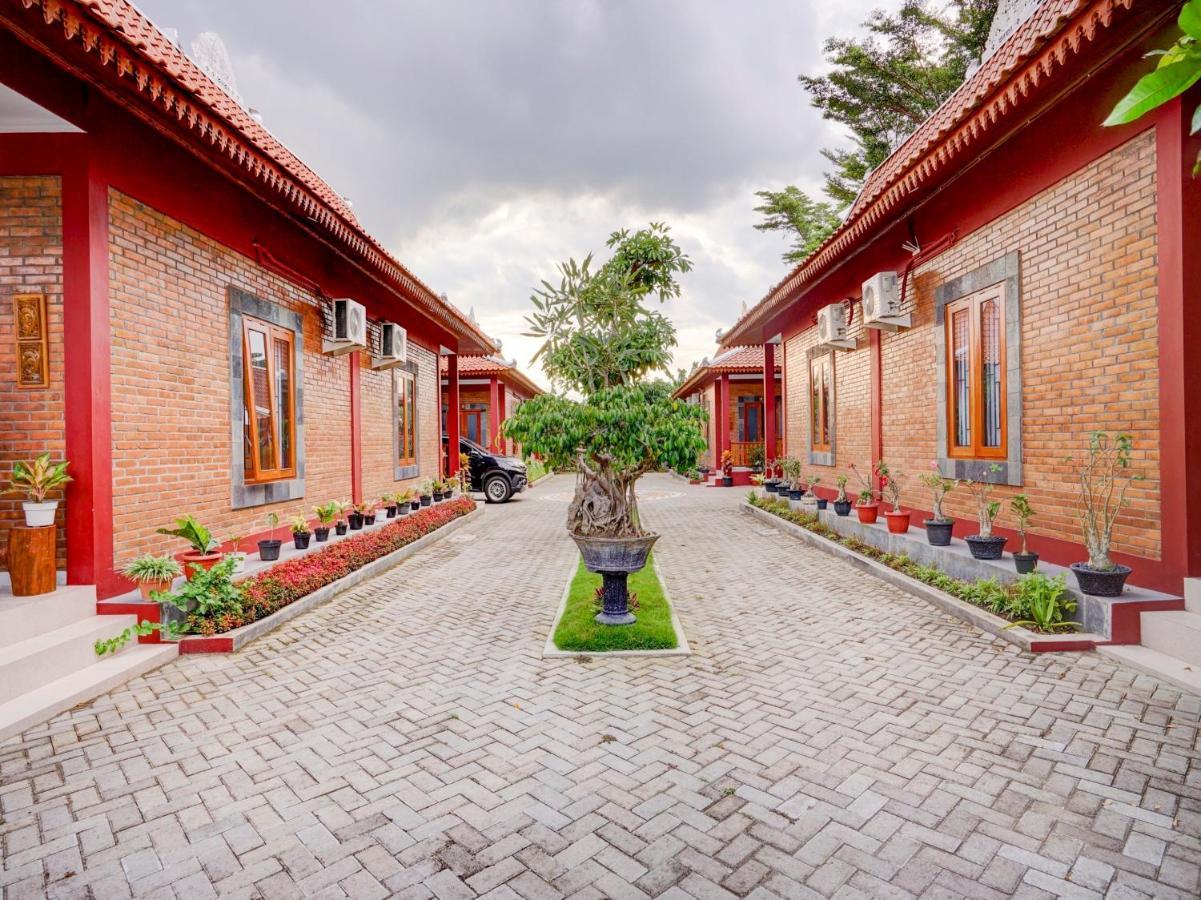 Super Oyo Collection O 90265 Cempoko Mulyo Homestay Syariah Tugu Exterior foto